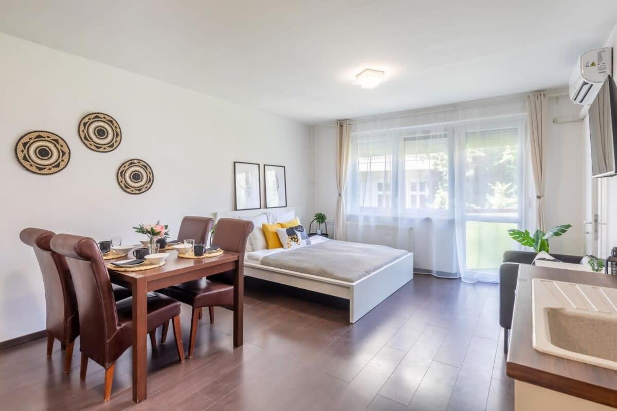 Apartamento Sunny Balcony - Cute And Cozy Budapest Exterior foto