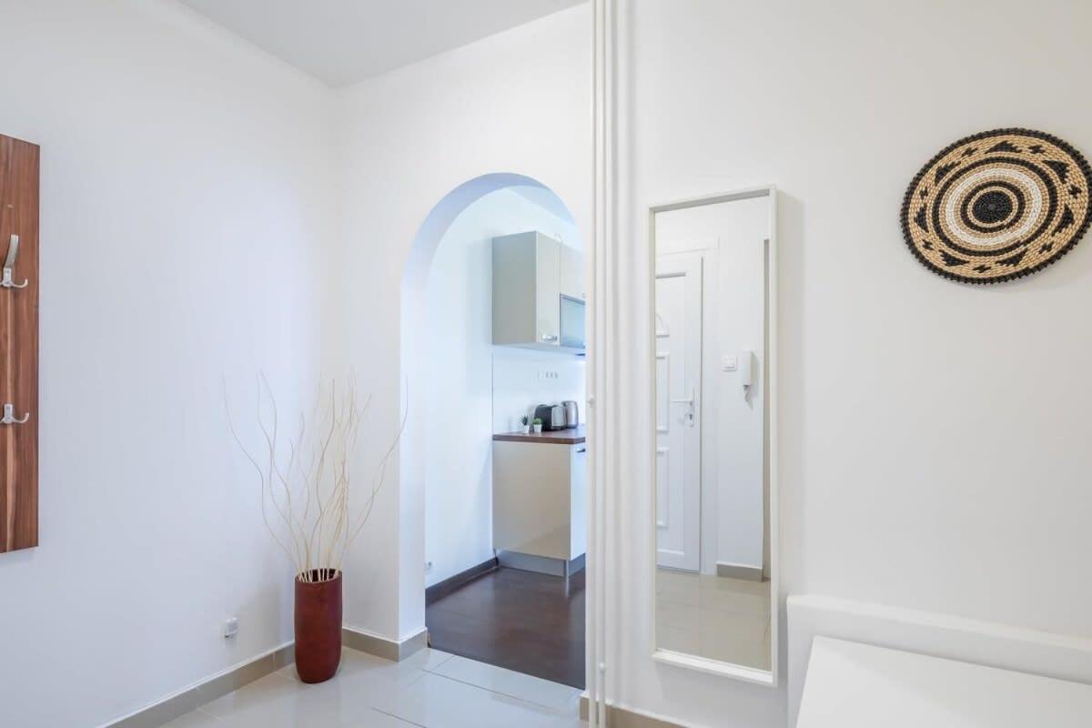 Apartamento Sunny Balcony - Cute And Cozy Budapest Exterior foto