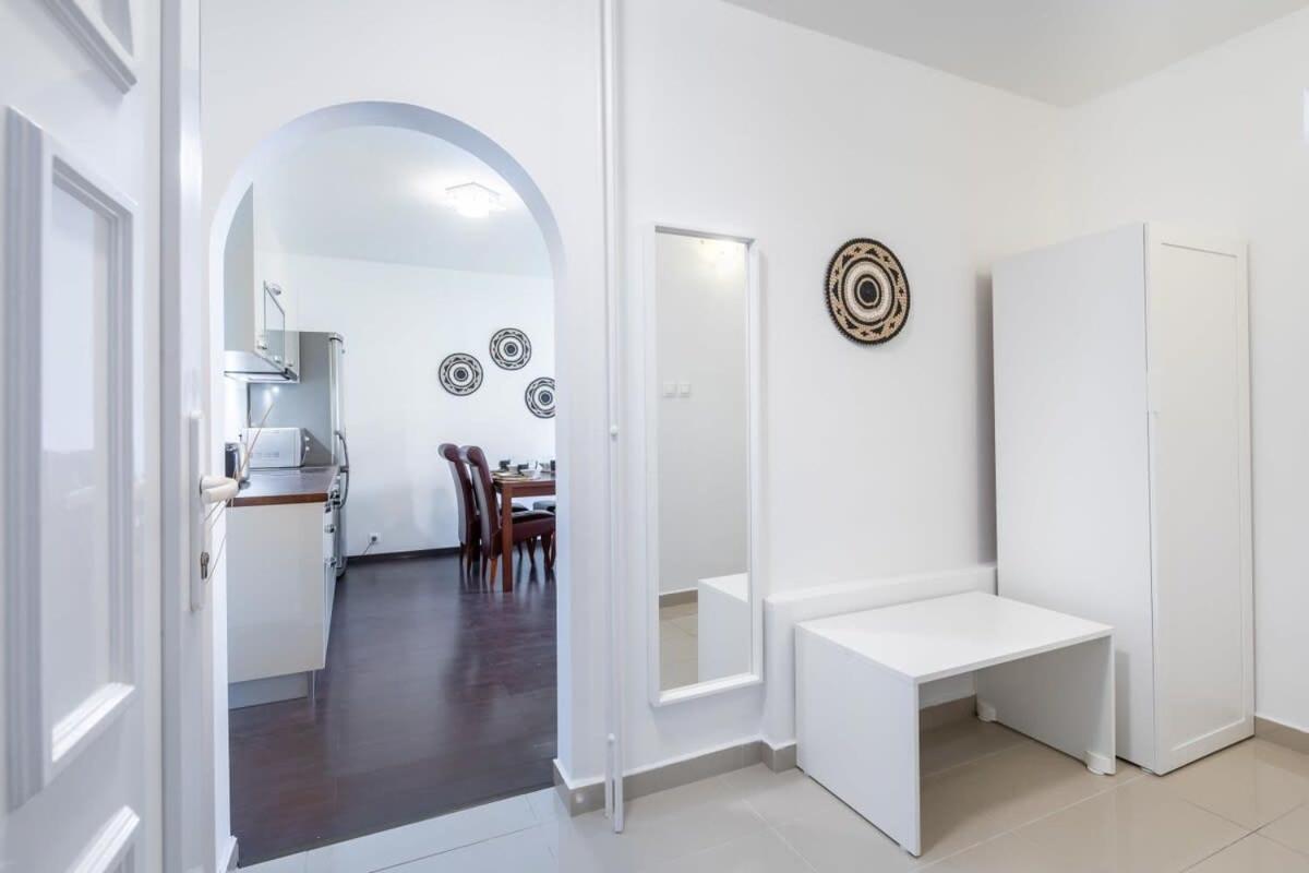 Apartamento Sunny Balcony - Cute And Cozy Budapest Exterior foto