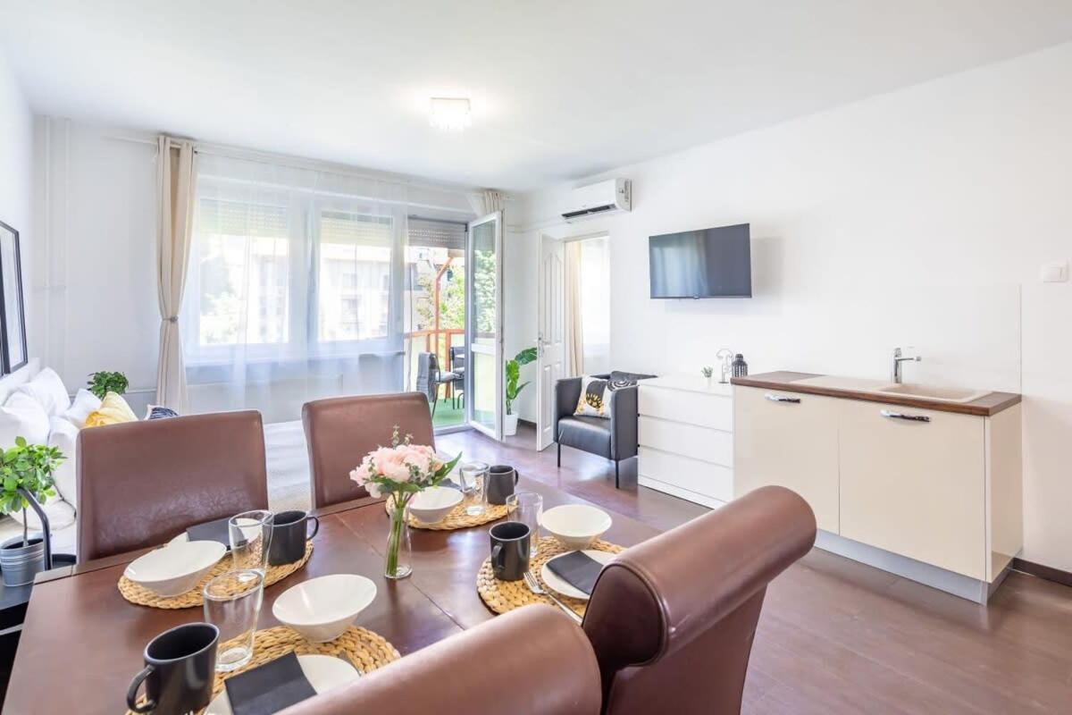 Apartamento Sunny Balcony - Cute And Cozy Budapest Exterior foto