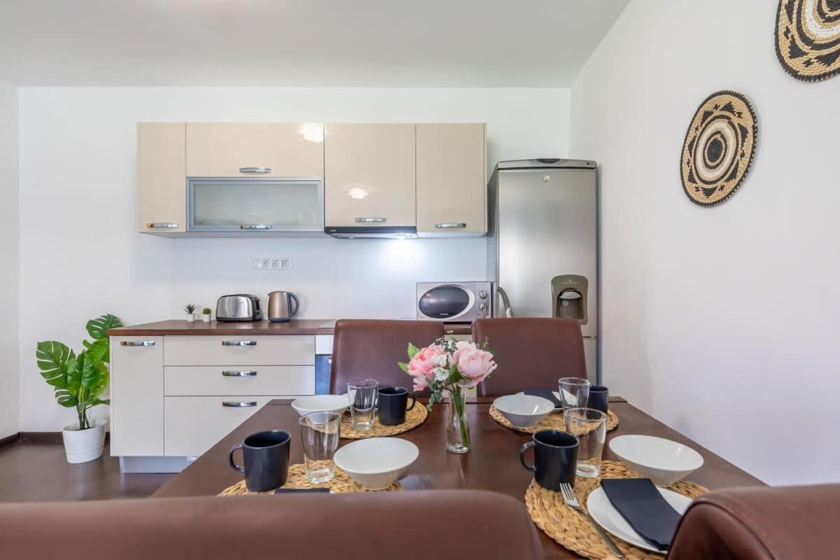 Apartamento Sunny Balcony - Cute And Cozy Budapest Exterior foto