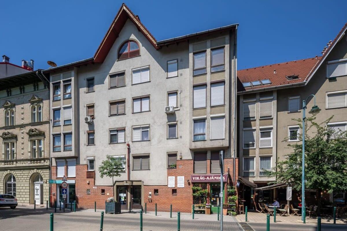 Apartamento Sunny Balcony - Cute And Cozy Budapest Exterior foto