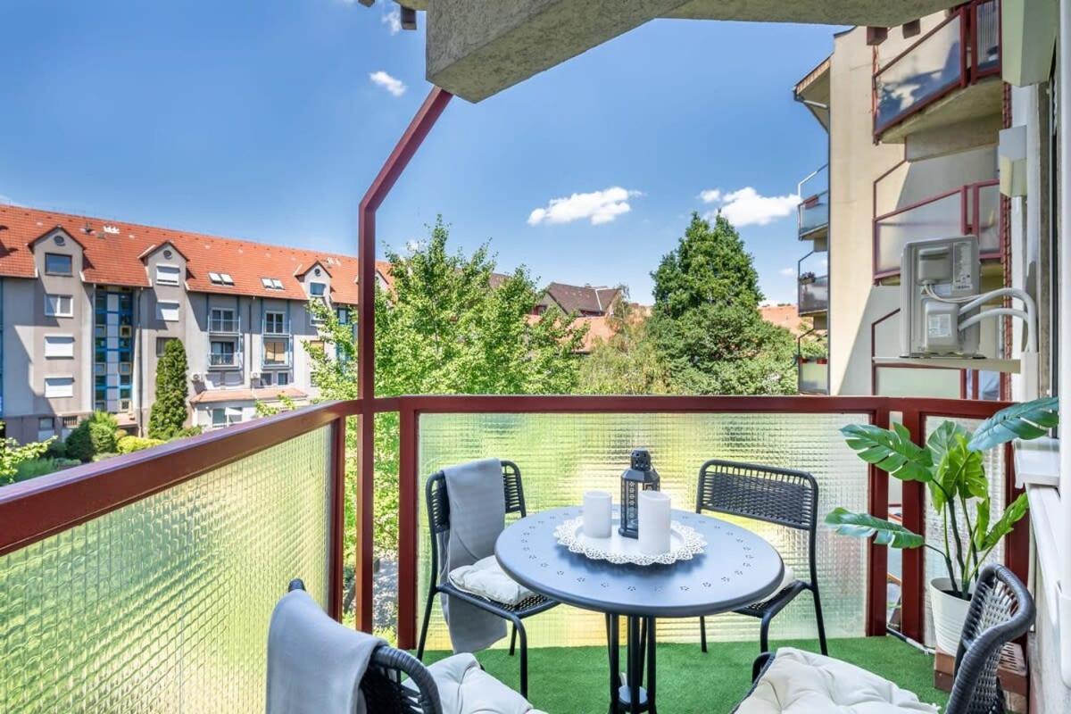 Apartamento Sunny Balcony - Cute And Cozy Budapest Exterior foto
